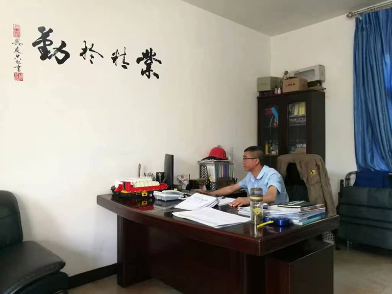 匠心鑄就擔(dān)當(dāng)——朱興洪：從下崗工人到行業(yè)領(lǐng)軍人